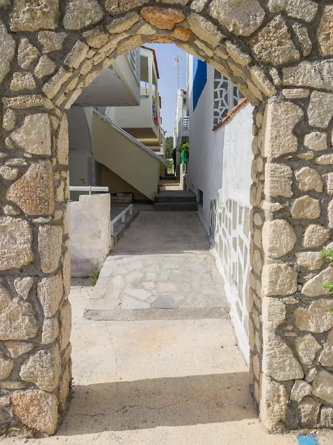 Apartment In Skála Foúrkas